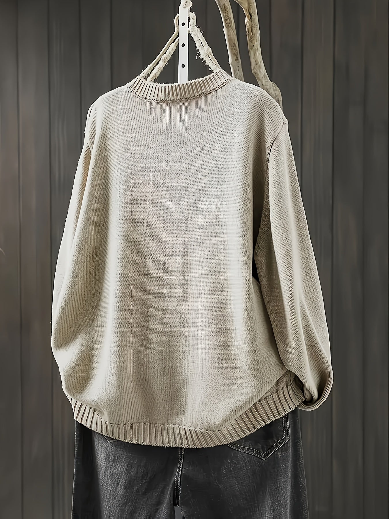 Alice | Gunilla – Knitted Cardigan with Decorative Buttons