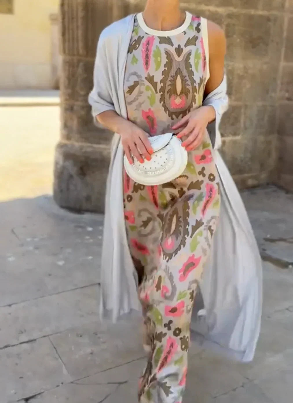 Valencia - Conjunto Elegante com Vestido e Cardigã Fluido