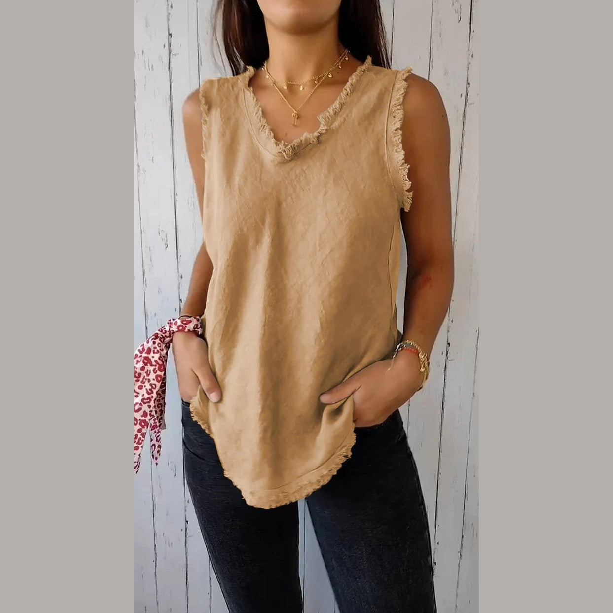 Myriam - V-Neck Vest