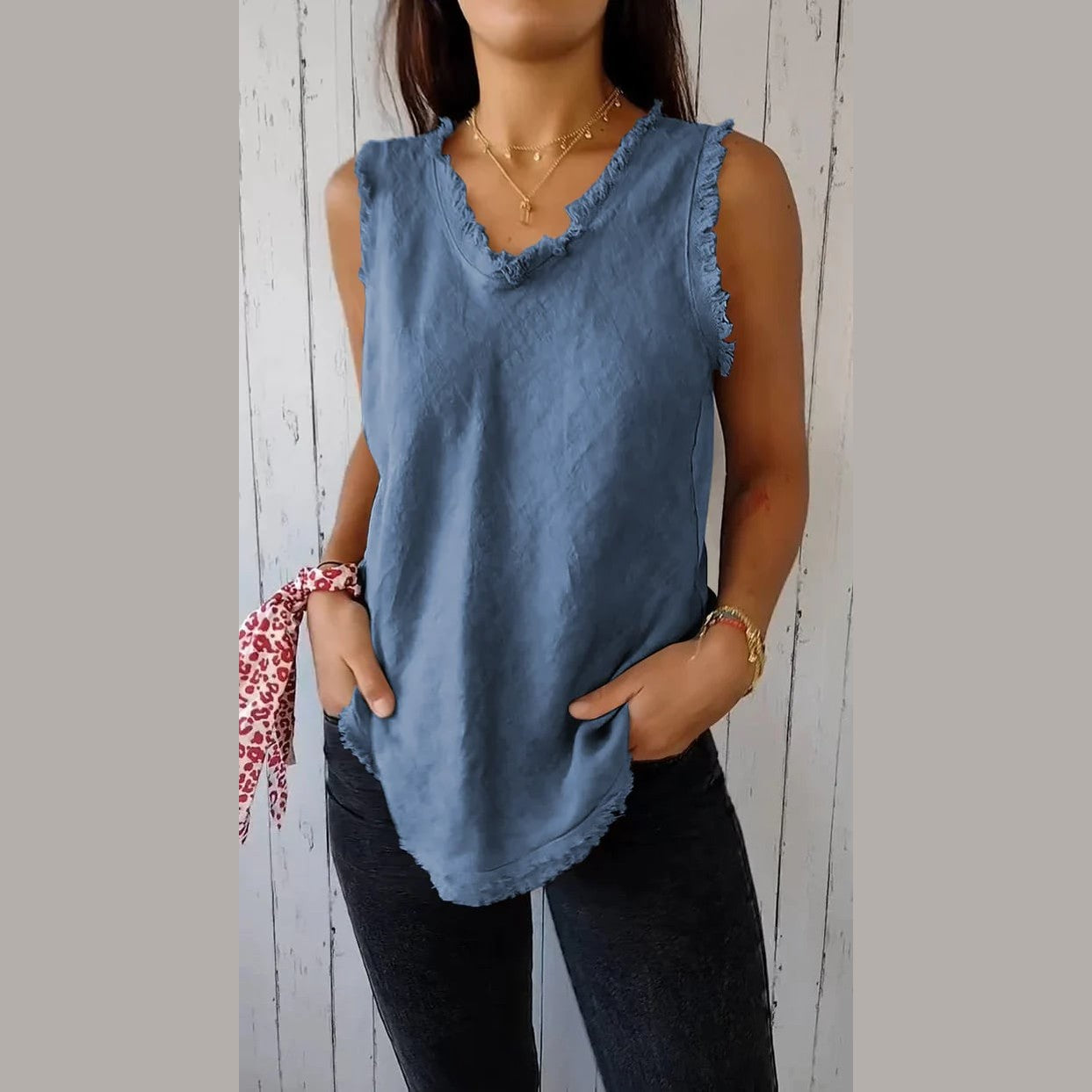 Myriam - V-Neck Vest