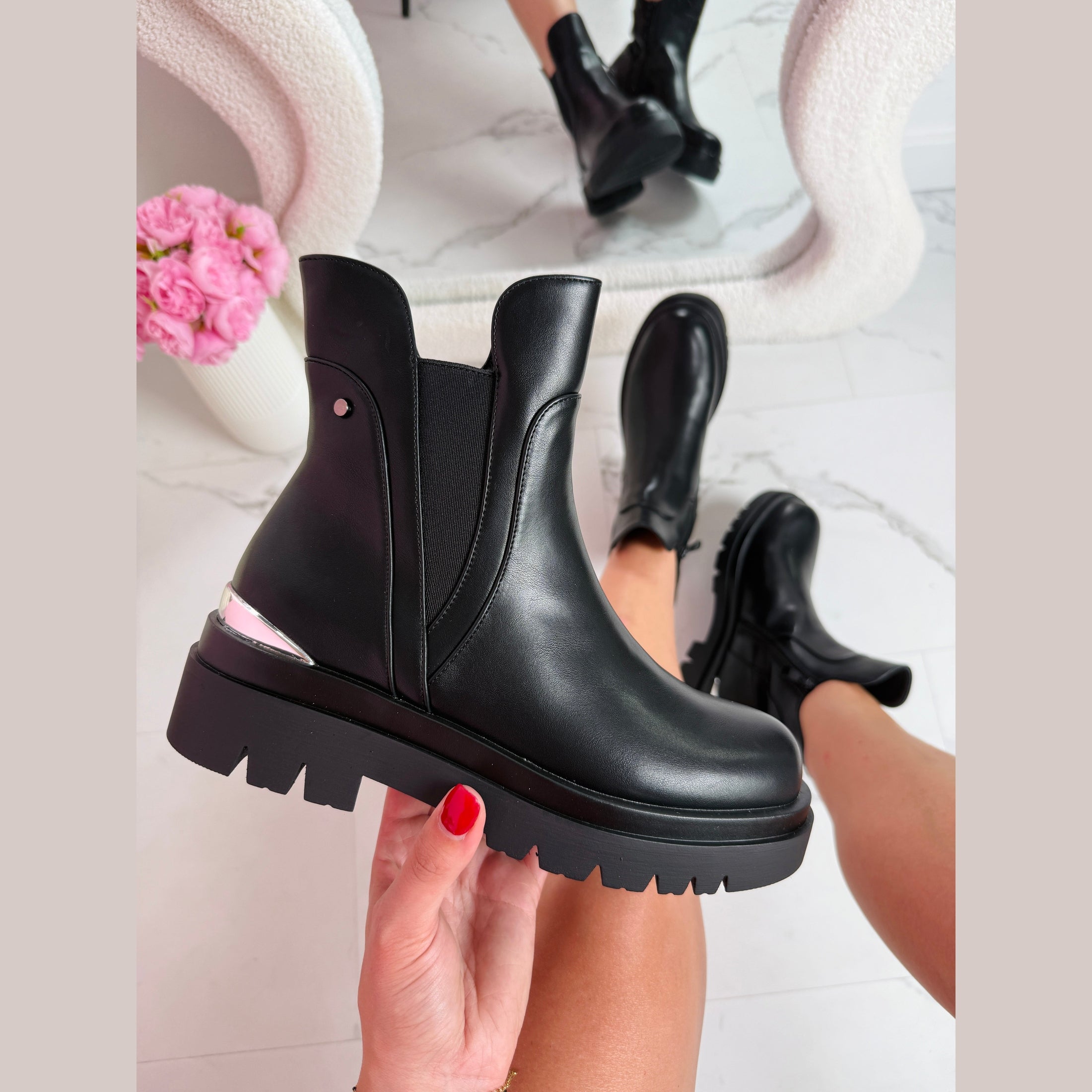 Selected Variant Image